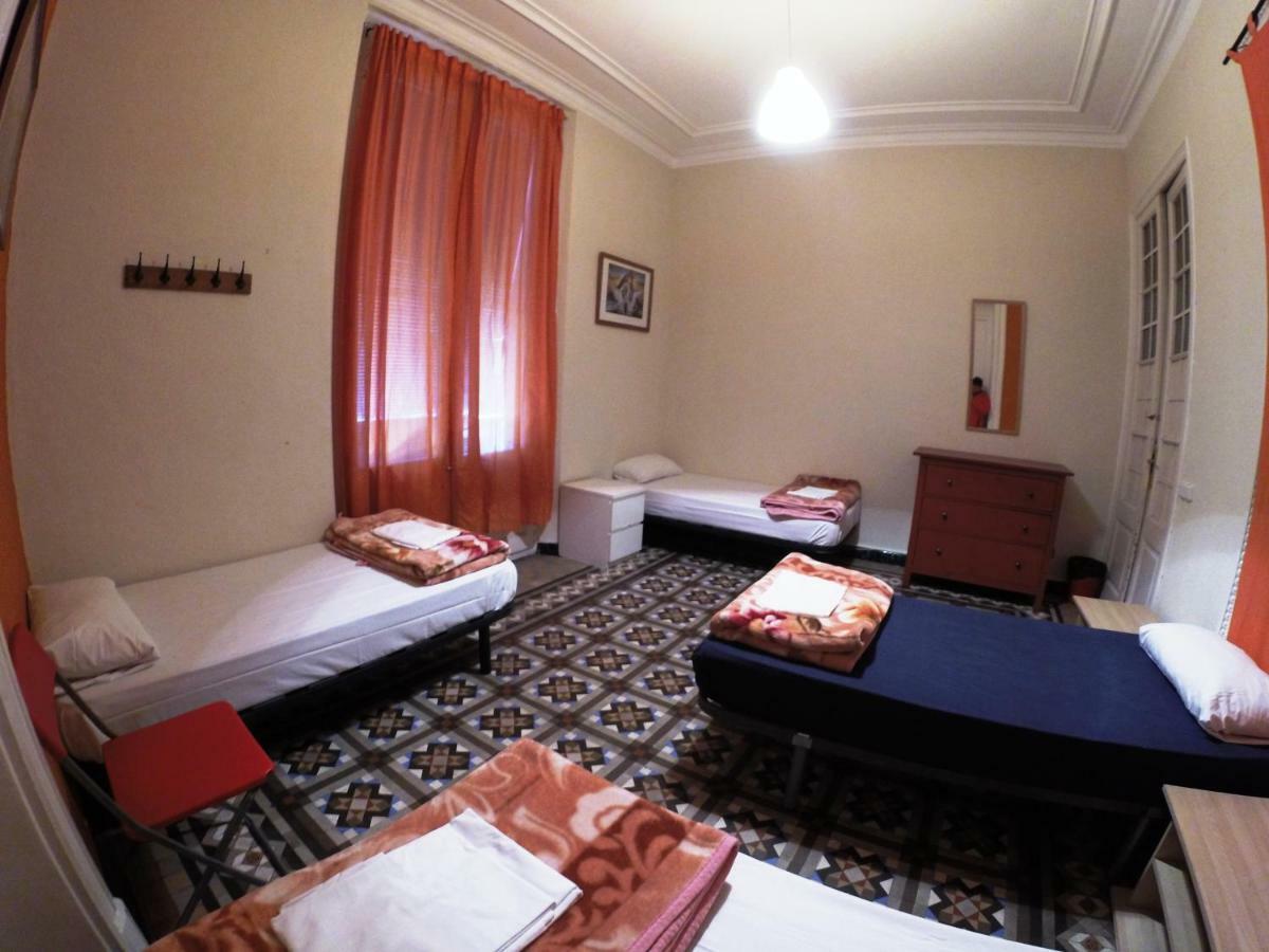 Sleeping Inn บาร์เซโลนา ภายนอก รูปภาพ