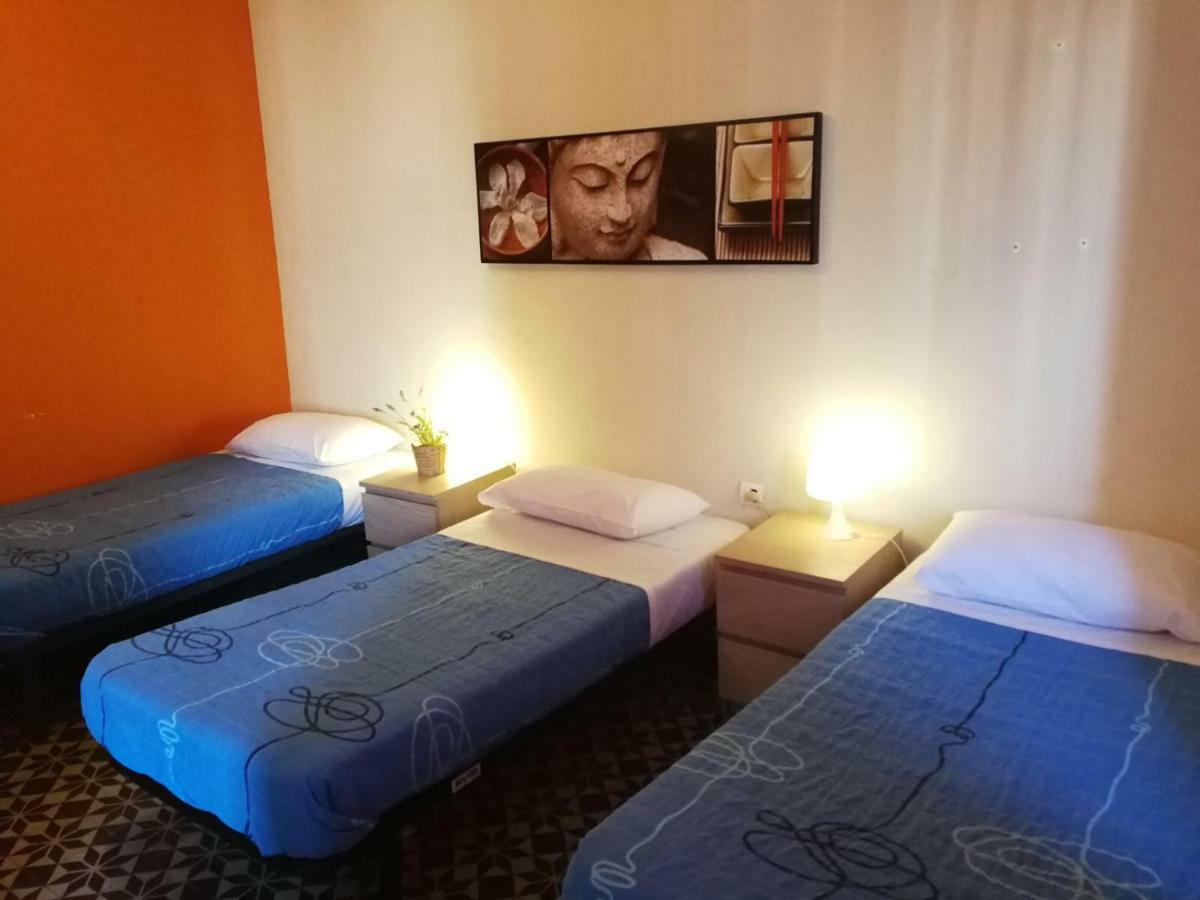 Sleeping Inn บาร์เซโลนา ภายนอก รูปภาพ