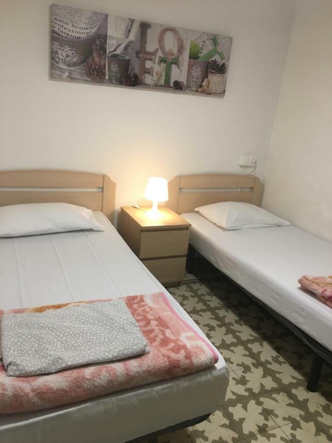 Sleeping Inn บาร์เซโลนา ภายนอก รูปภาพ